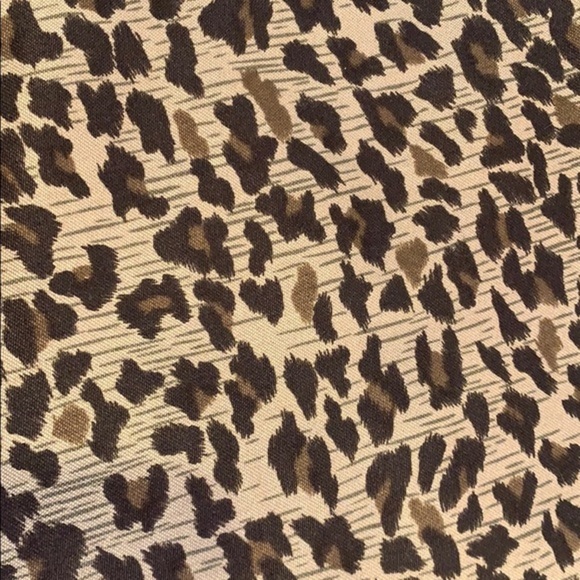 Vintage Erika Studio Leopard Button Up Top - Picture 7 of 7